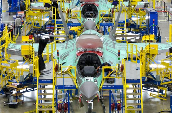 洛马公司组装F-35厂房内部