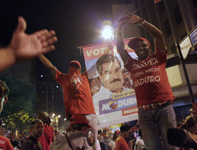 马杜罗当选总统 民众庆祝