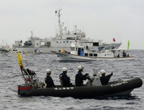 日称中国海监渔政轮班执法钓鱼岛