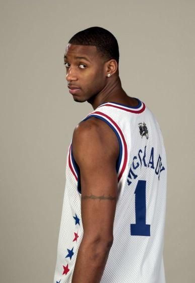 总决赛纹身pk:lbj纹天之骄子 麦蒂洗去狂言