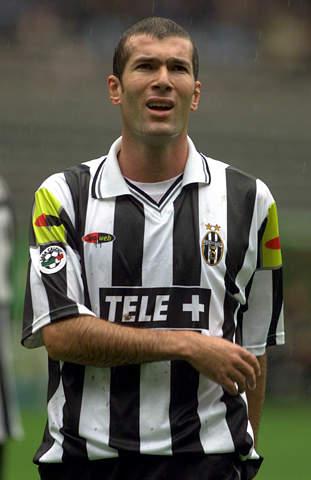 齐达内忆尤文黑白岁月:戴维斯拉我踢野球