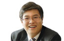 韩国文化院院长金辰坤