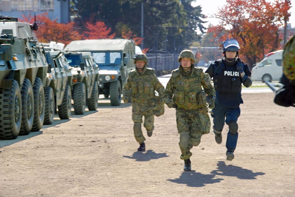 海口射击场日本陆上自卫队与大阪警方举行联合机动演习
