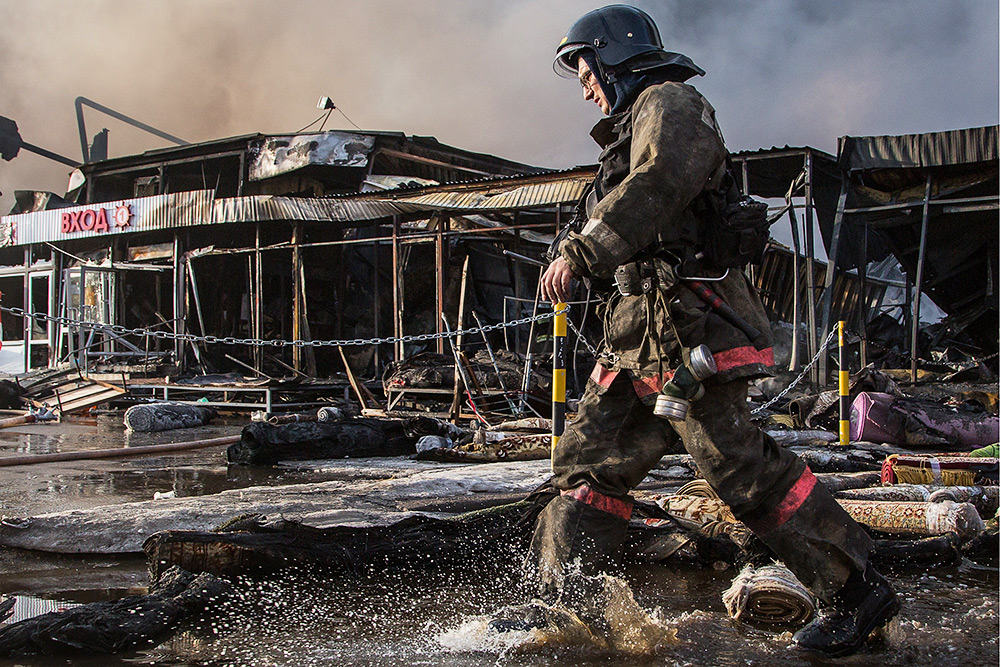 俄喀山购物中心火灾事故 死亡人数已达10人