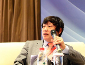 环球时报总编辑胡锡进主持高级外交官论坛