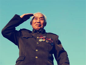 向英雄和英雄的守墓人致敬