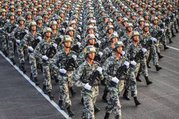 社评：大阅兵必会提升中国社会的凝聚力