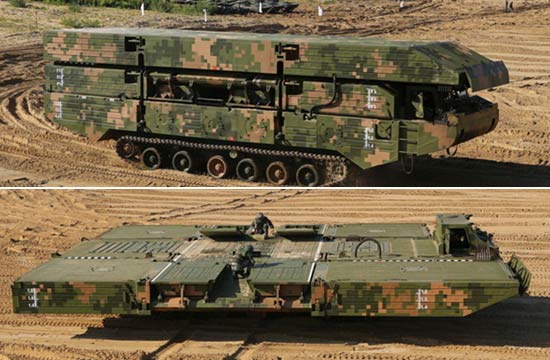               解放军重型舟桥车