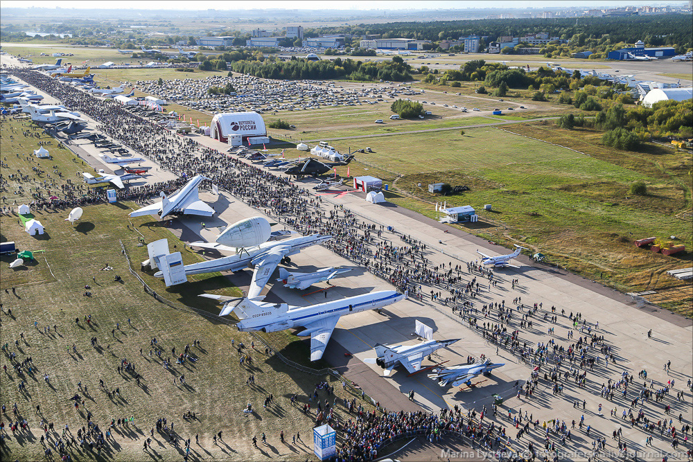 独家空中视角观赏2015莫斯科航展