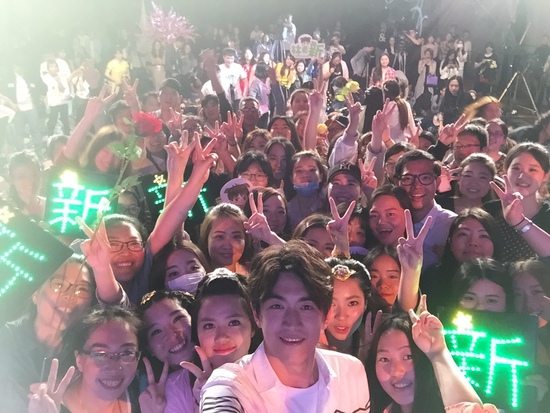 林更新明星空间粉丝见面会 遭铁粉起新外号-中国网