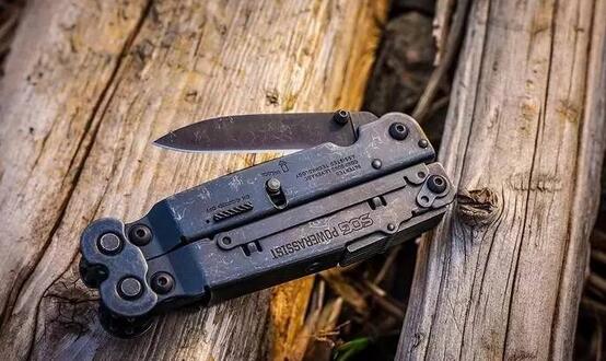 强悍的玩具——拆弹部队专用工具钳 sog b66