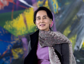 昂山素季访华 盘点“缅甸蝴蝶”优雅民族服装 