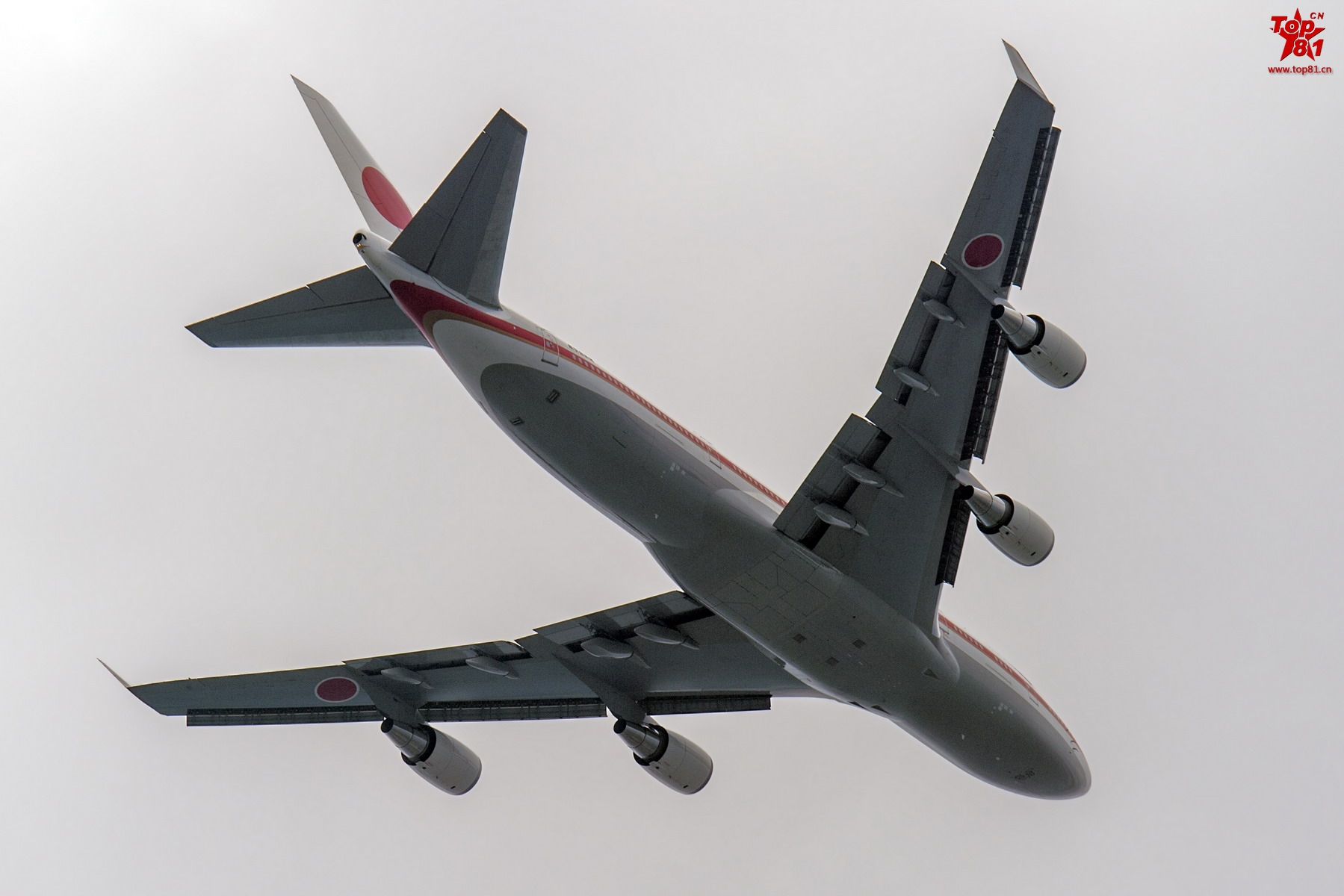 日本:波音747-400(感谢鼎盛 走进哈佛 摄影)