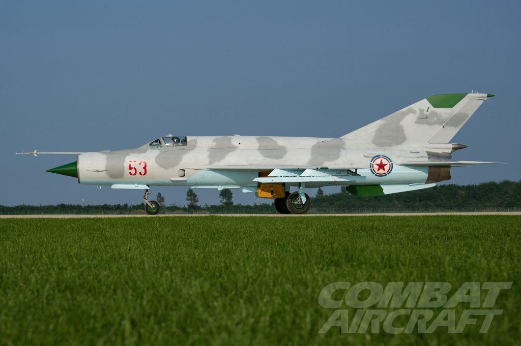 朝鲜首次航空展24日在元山市葛麻机场举行.