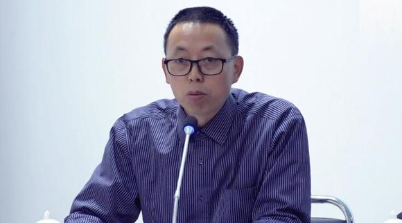 农民歌手张凡_农村女人40风流图片_农民晕倒