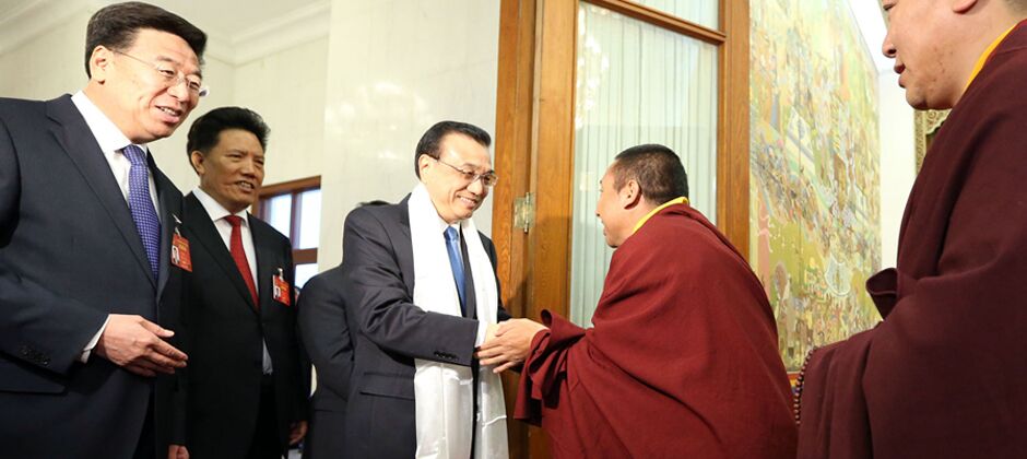 李克强参加西藏代表团审议
