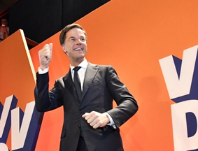 荷兰首相吕特赢得大选 荷版“川普”仅获19席位 