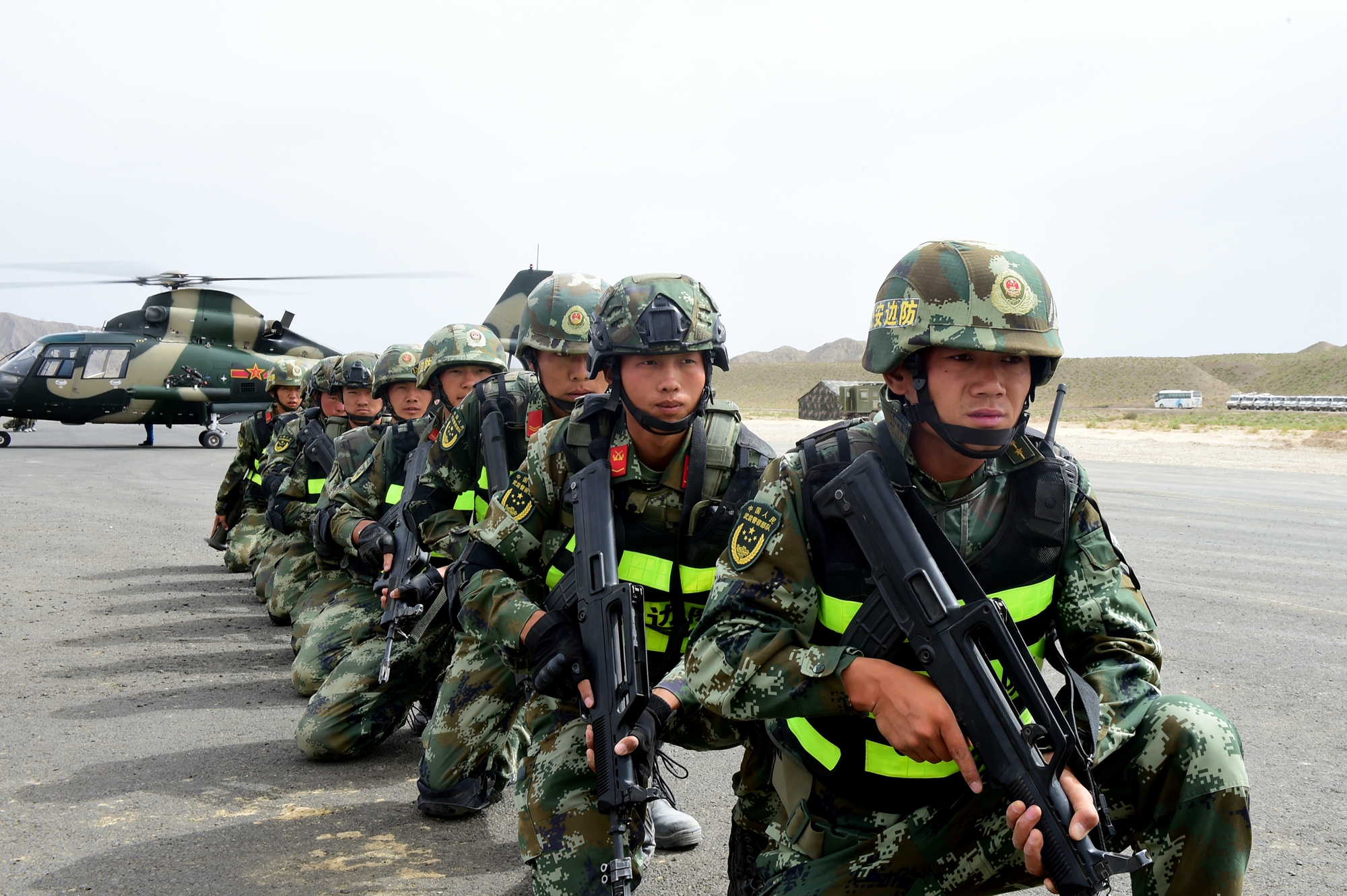 边境处突清剿恐怖营地记者亲历中吉反恐演习