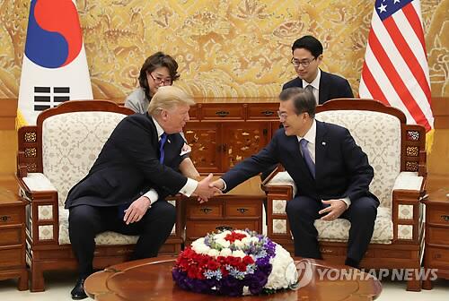 韩美首脑举行第三次会谈 特朗普：很荣幸到访
