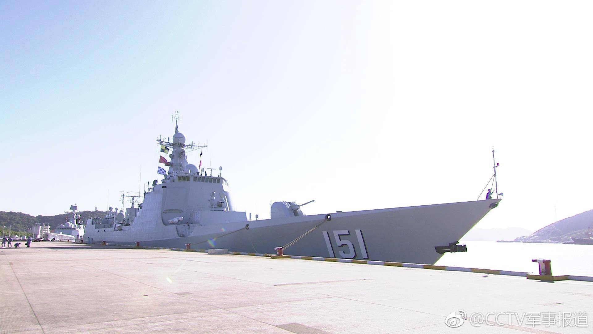 中华神盾舰起航赴东盟参加国际阅舰活动(图)