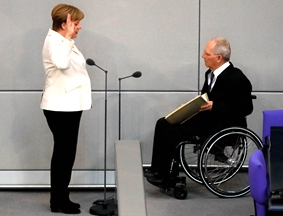 默克尔宣誓就任新一届德国总理