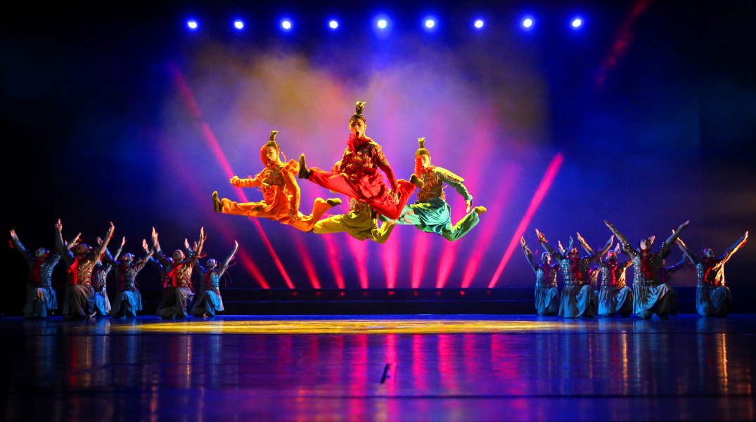 文明之花齐绽放上合艺术节民族舞蹈晚会精彩上演