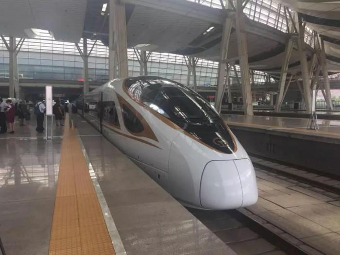 加长版复兴号来了全球最长高速列车京沪线开跑2018721来源国防时报