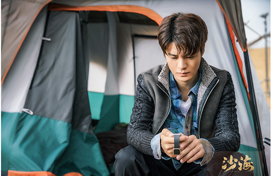 当代探险剧《沙海》热播 朱杰演绎"邪吹"弟王盟