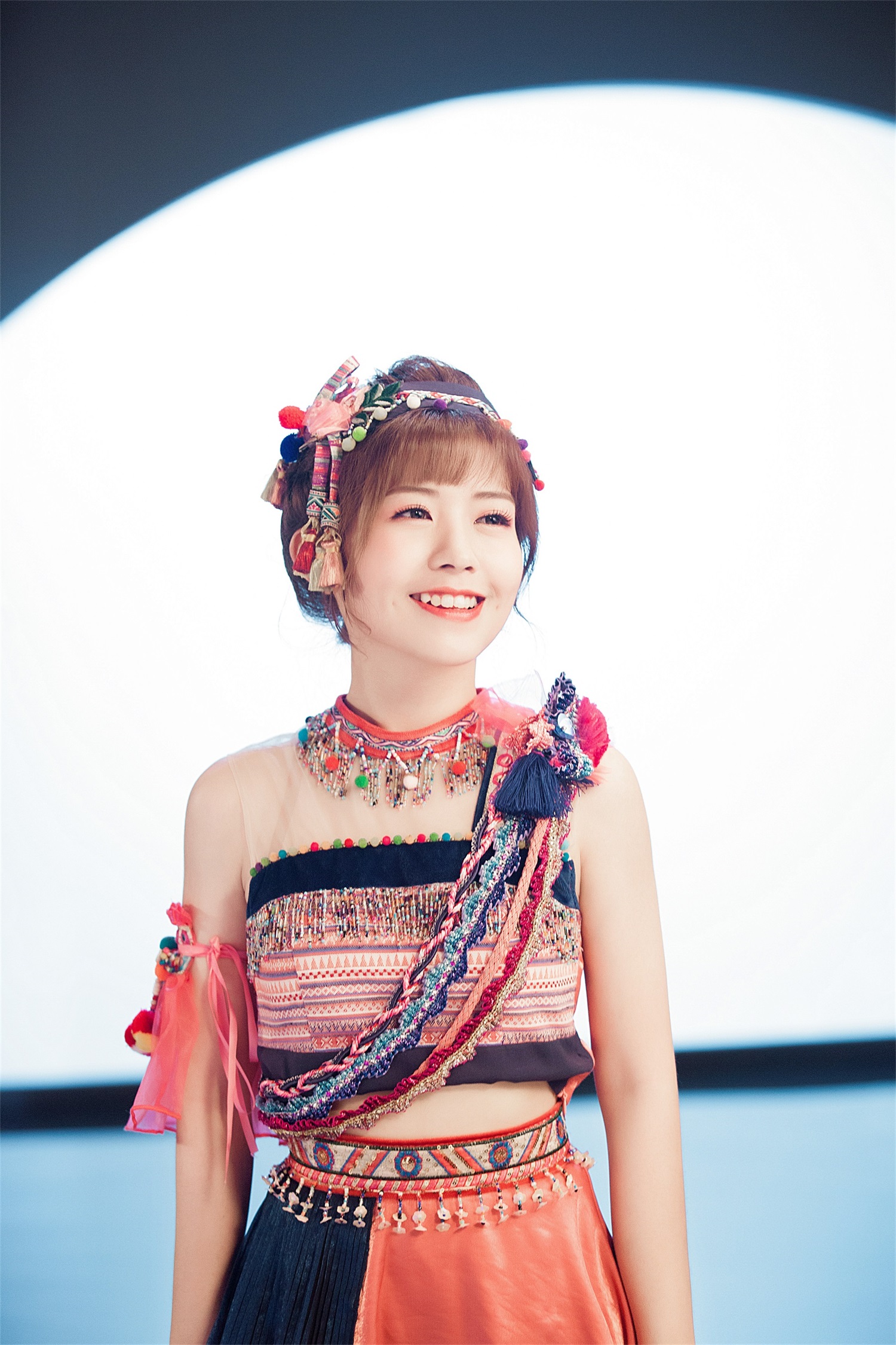 《夜笙歌》舞蹈版mv上线 创新民族编舞惹热议