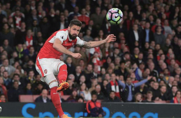 ④为吉鲁射出香蕉球破门