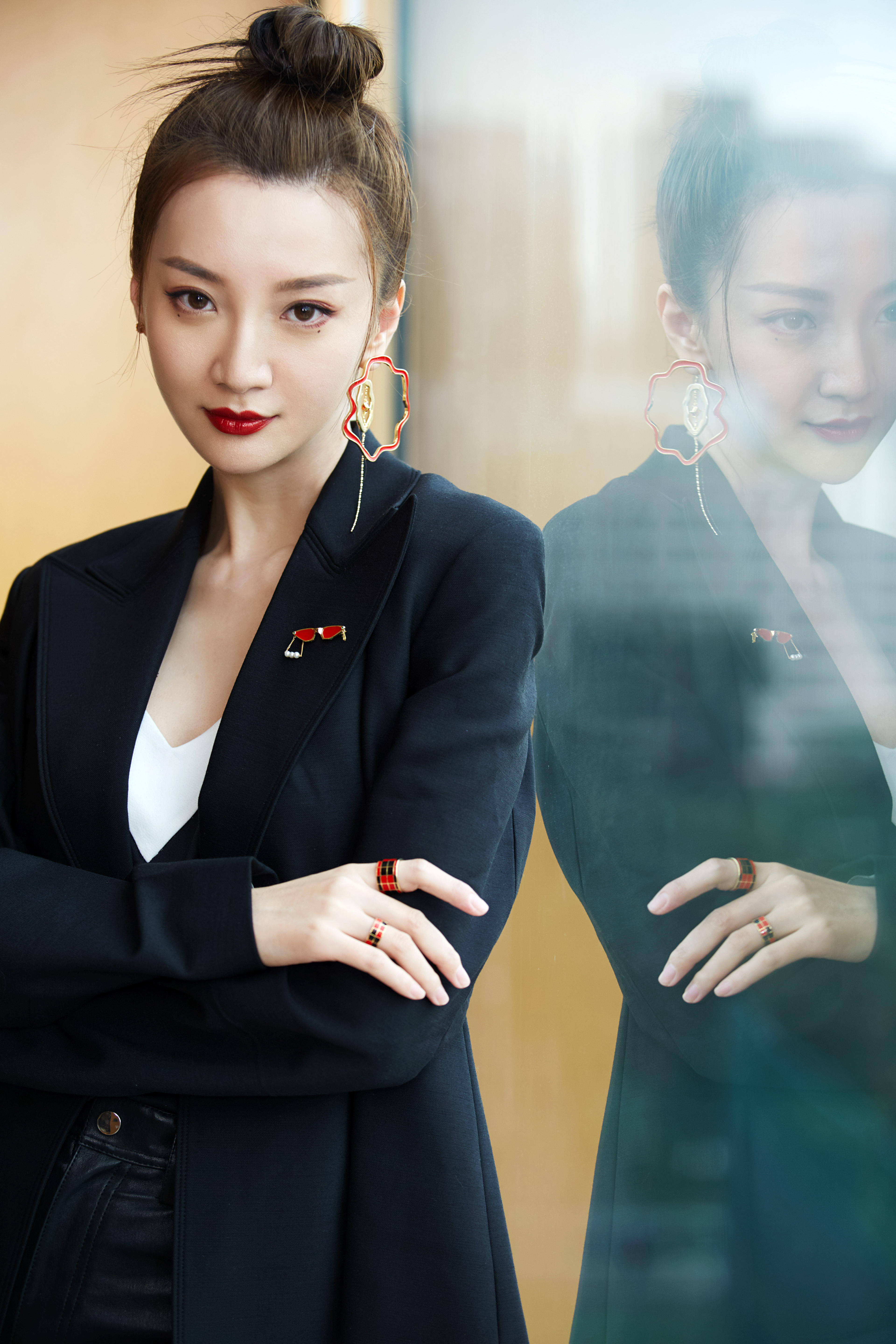 郑雅文气质干练 携手《从前有座灵剑山》亮相发布会