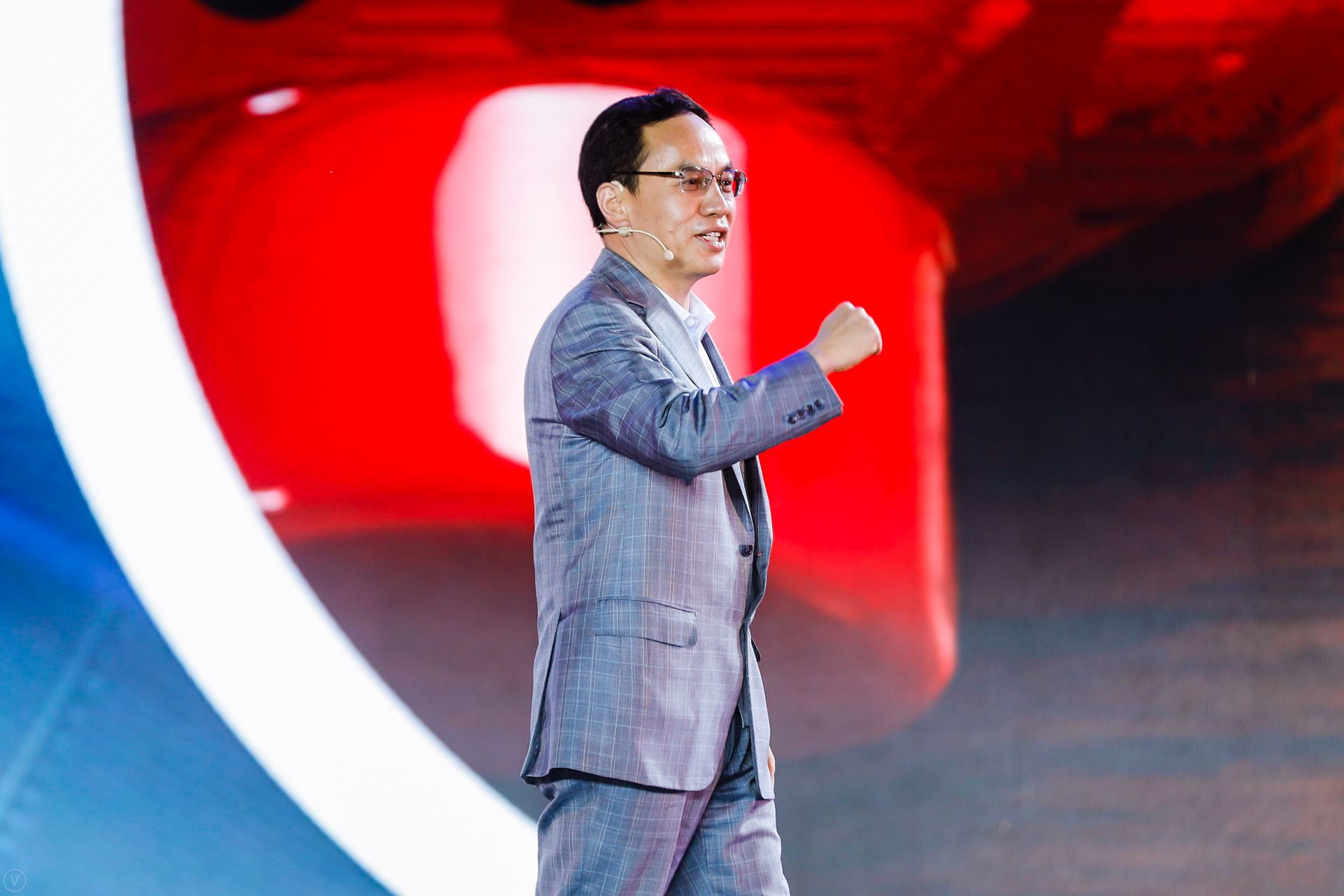 汉能创始人——李河君