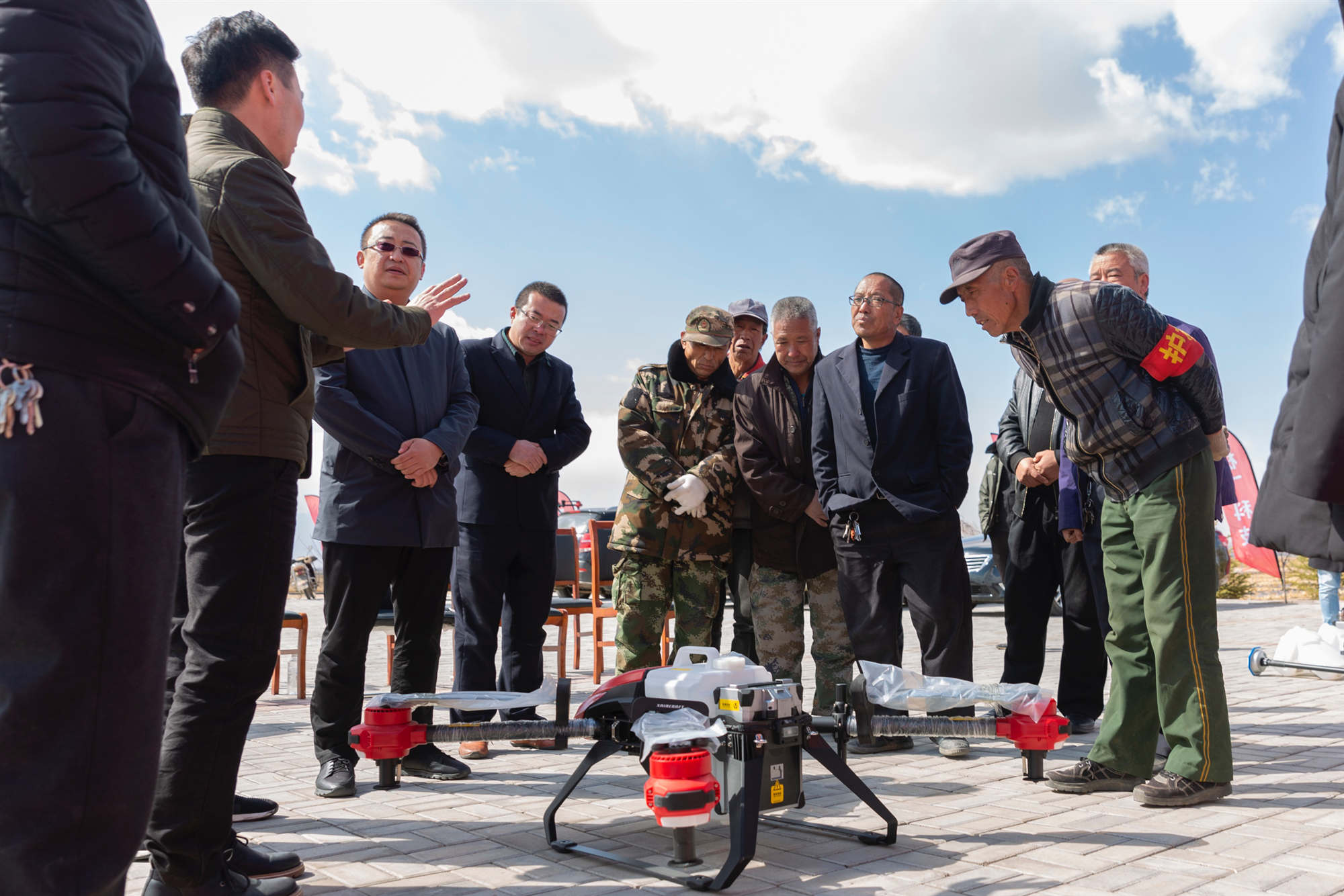 极飞科技与天镇县政府开展"智慧农业 产业扶贫"