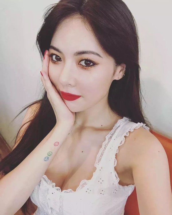 李菲儿采访说(的)话