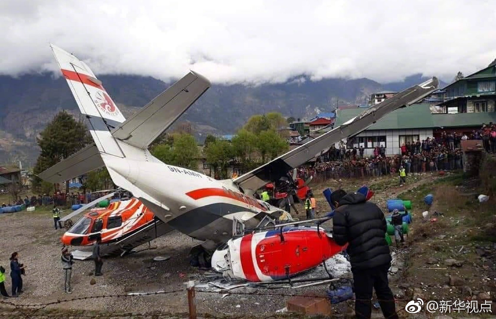 马航mh17客机坠毁最新消息_尼泊尔一客机坠毁_尼泊尔客机坠毁