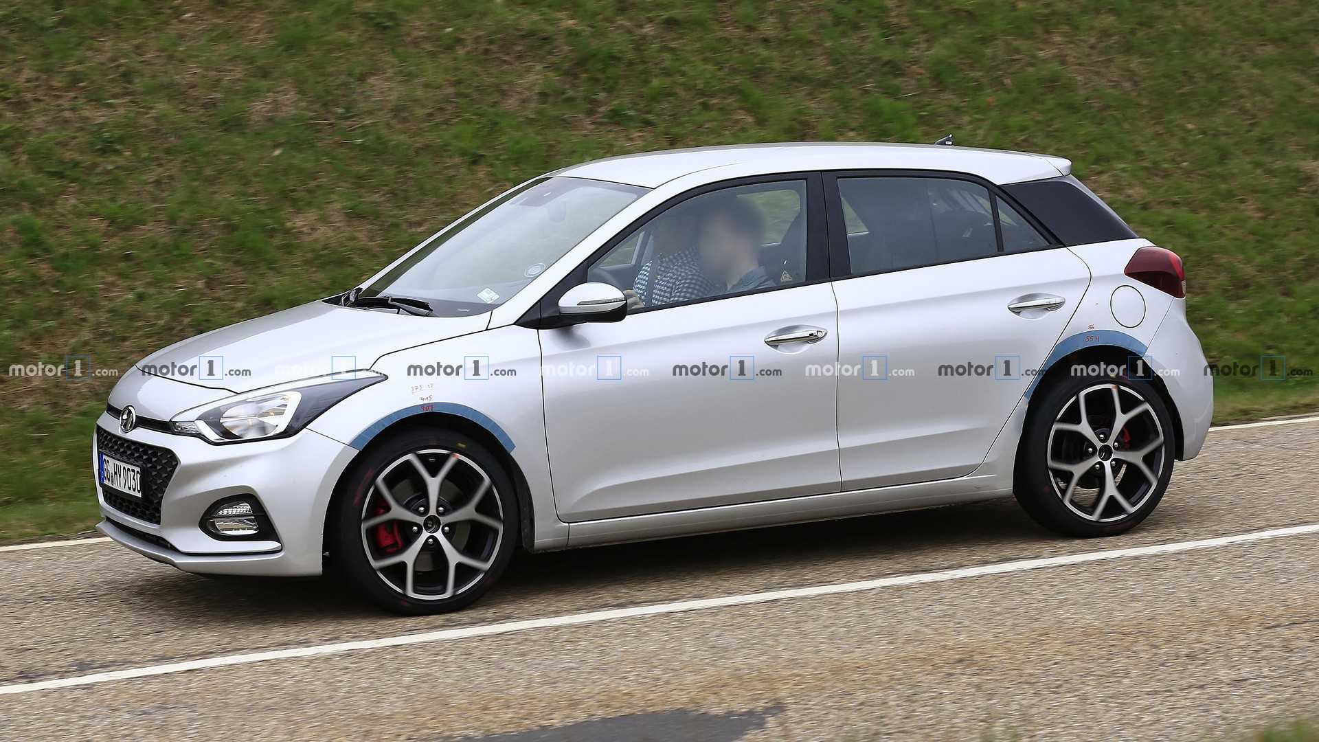 甘肃首(开)"冰川旅游"(专)列 塑"铁路 旅(游)"新(产)品