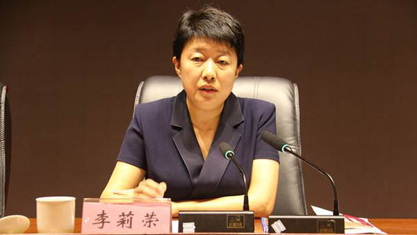 「晚娘下百度影音」老师【组】织学生应援肖战,【越