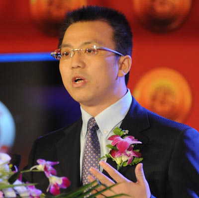 强世功：北京大学法学院教授